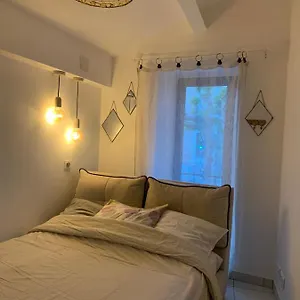 Appartement Tinyhouse, La Roquette-sur-Siagne